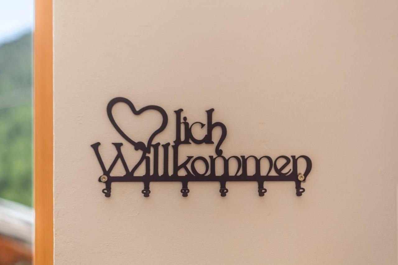 Melago Ferienwohnung Haus Fliri מראה חיצוני תמונה